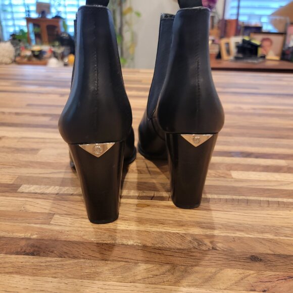 Michael Kors Women's Lottie Boot Size 6 Block Heel Black Leather - Picture 6 of 16